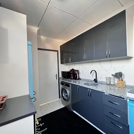 아파트 Luxurious Penthouse With Sea View In Karakoey, 4br