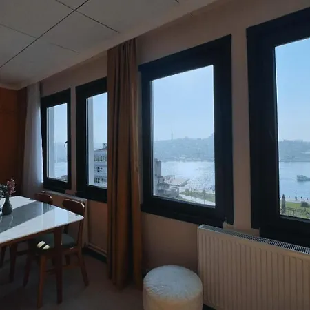 Luxurious Penthouse With Sea View In Karakoey, 4br 아파트 이스탄불