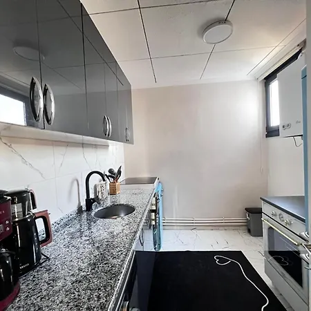 Karakoey Ultra Luxury Penthouse, 4br,sea View Istanbul