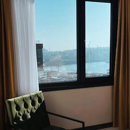 Luxurious Penthouse With Sea View In Karakoey, 4br Apartment Istanbul