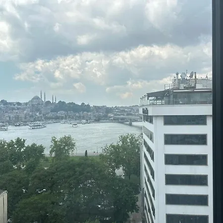 Luxurious Penthouse With Sea View In Karakoey, 4br Apartment *
