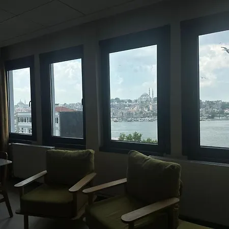 Luxurious Penthouse With Sea View In Karakoey, 4br