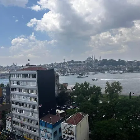 Luxurious Penthouse With Sea View In Karakoey, 4br