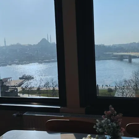 Luxurious Penthouse With Sea View In Karakoey, 4br Apartmán Istanbulská provincie